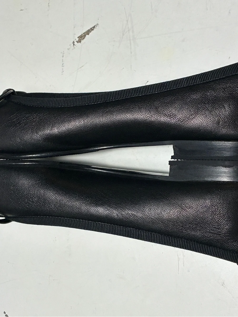 CHANEL Black Ballet Flats with Patent Cap-Toe